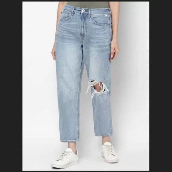 NWT American Eagle Ripped 90s Boyfriend Light Indigo High waist Distressed Jeans - Picture 7 of 16